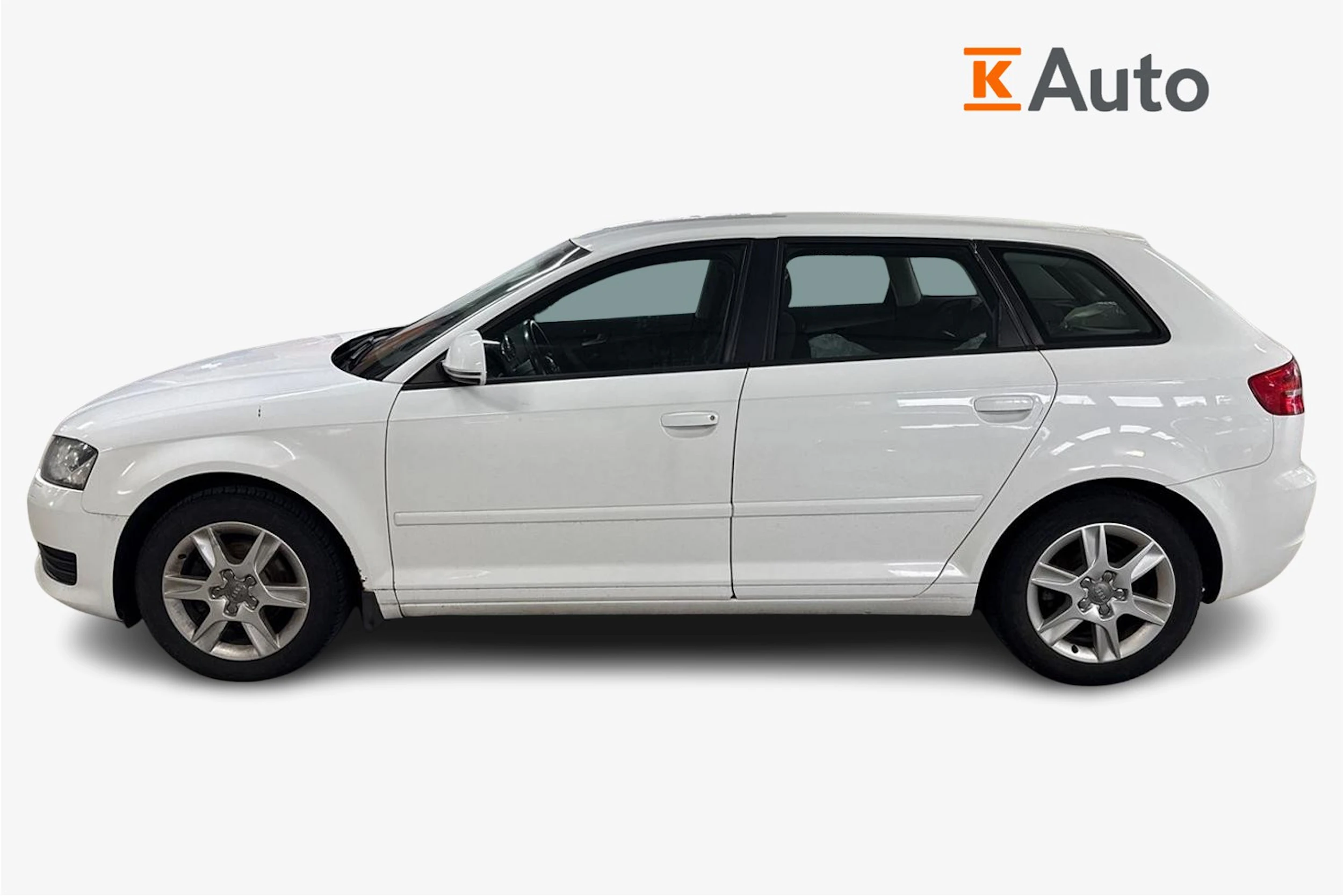 Valkoinen Audi A3 2009 kuva 5.