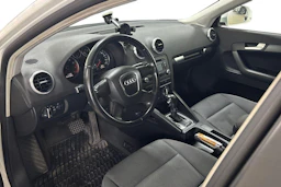 Valkoinen Audi A3 2009 kuva 6.