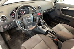 valkoinen Audi A3 2009 kuva 7.