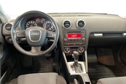 valkoinen Audi A3 2009 kuva 9.