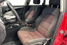 Punainen Audi A3 2009 kuva 11.