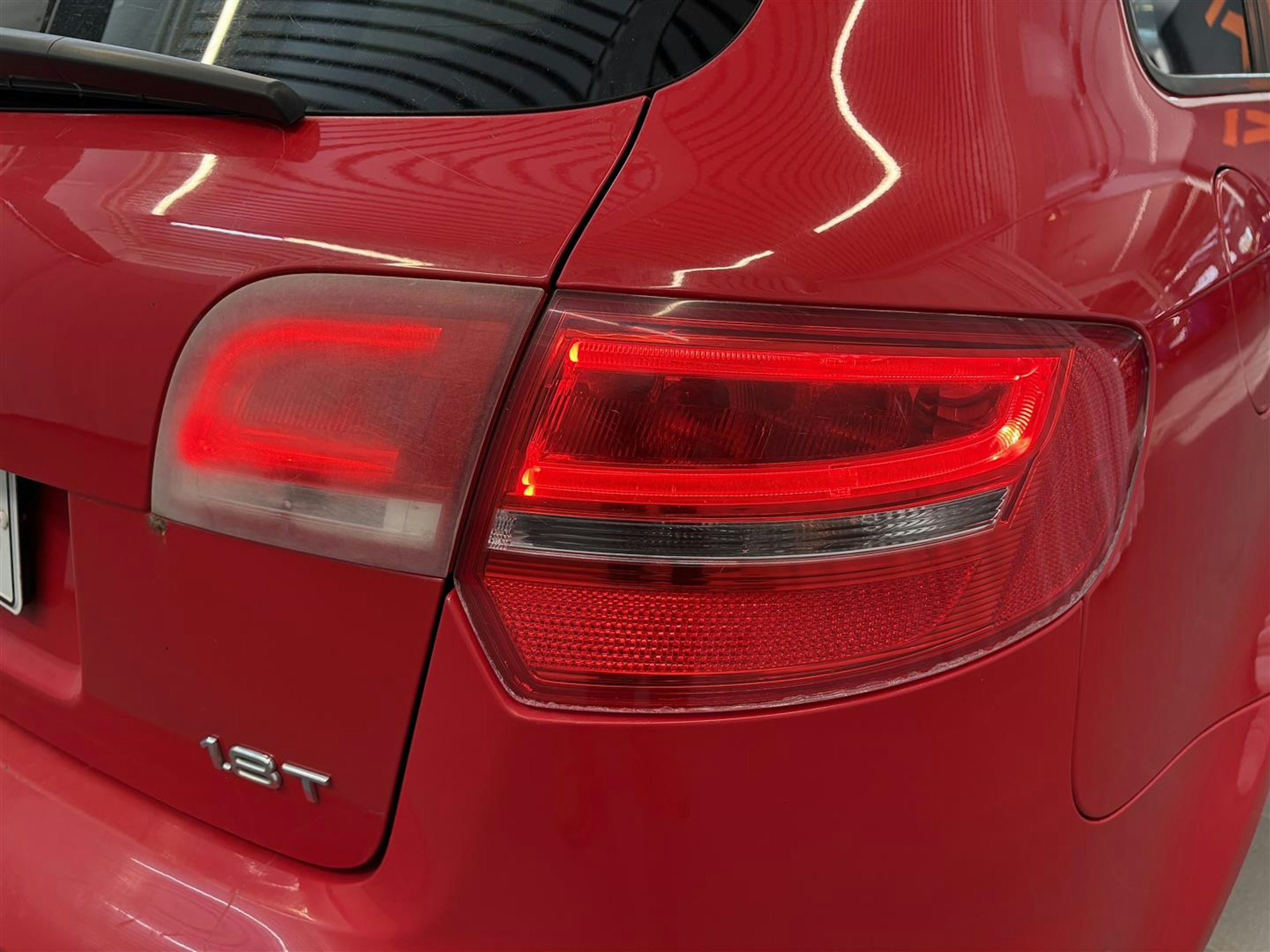 Punainen Audi A3 2009 kuva 41.