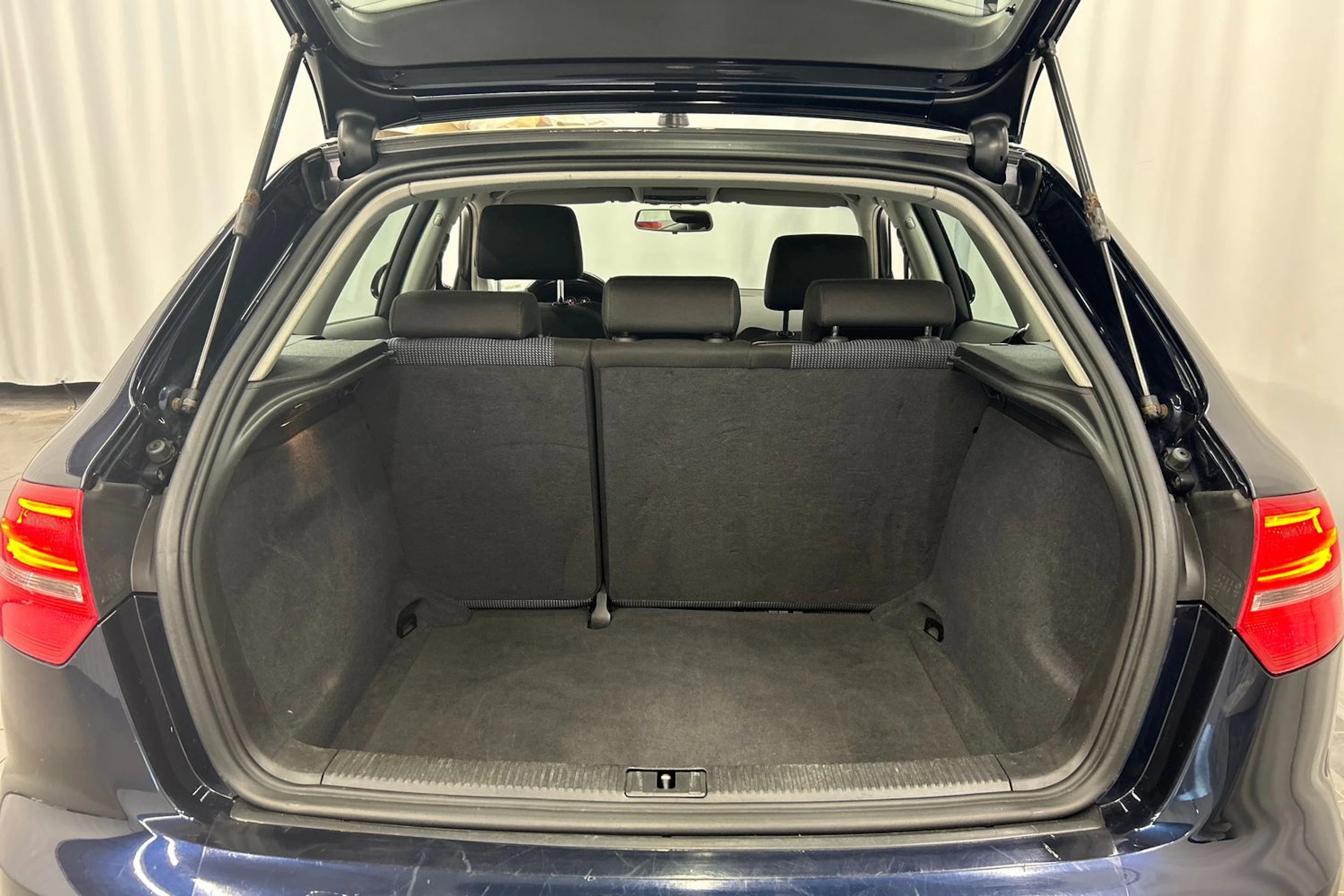 sininen Audi A3 2009 kuva 12.