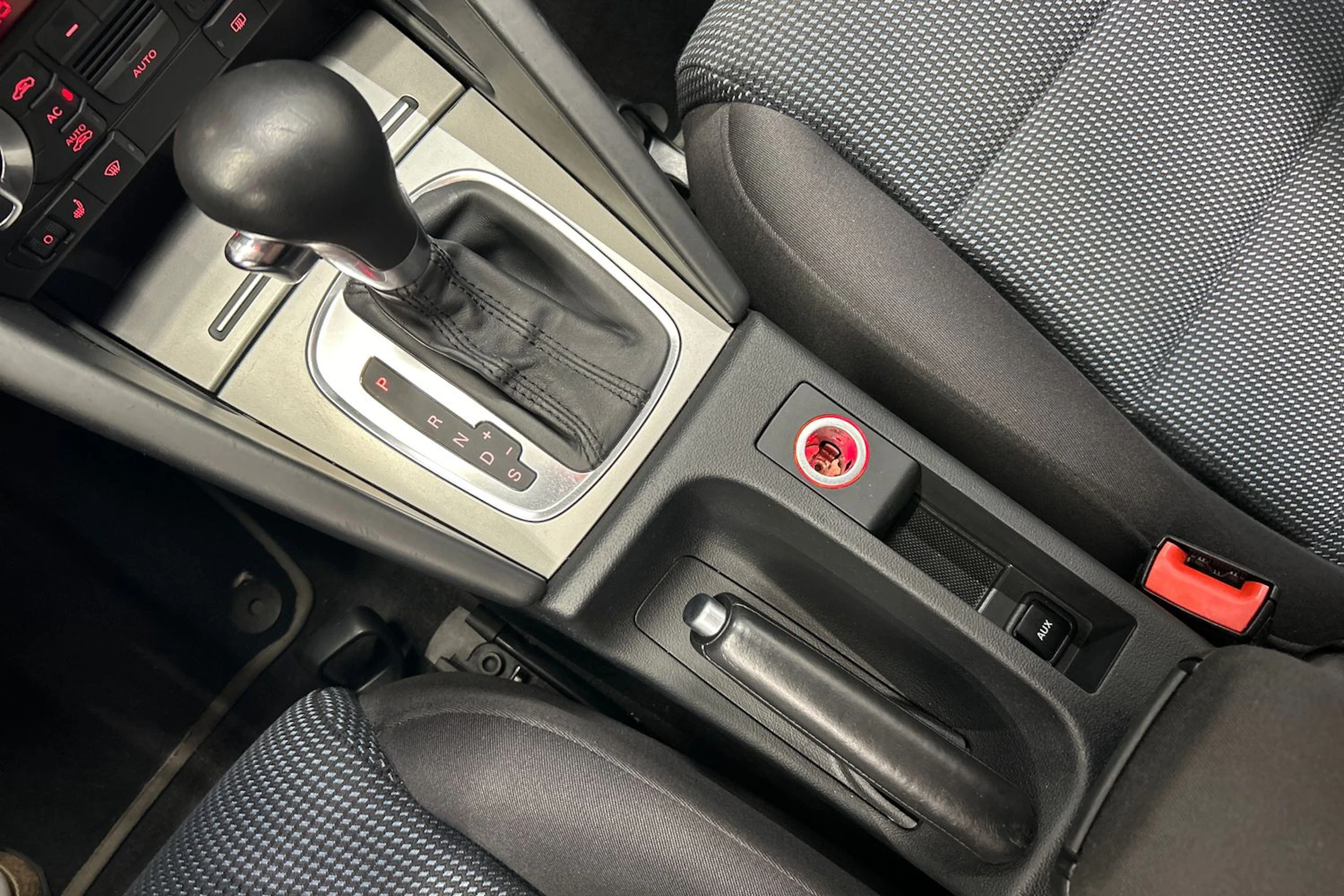 sininen Audi A3 2009 kuva 18.