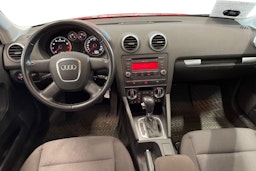 punainen Audi A3 2009 kuva 9.