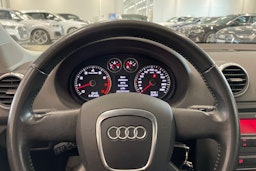 punainen Audi A3 2009 kuva 15.