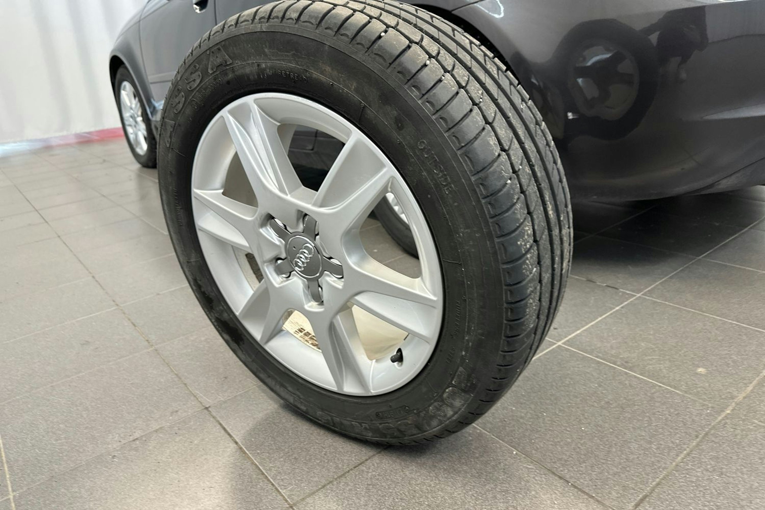 Harmaa Audi A3 2009 kuva 13.