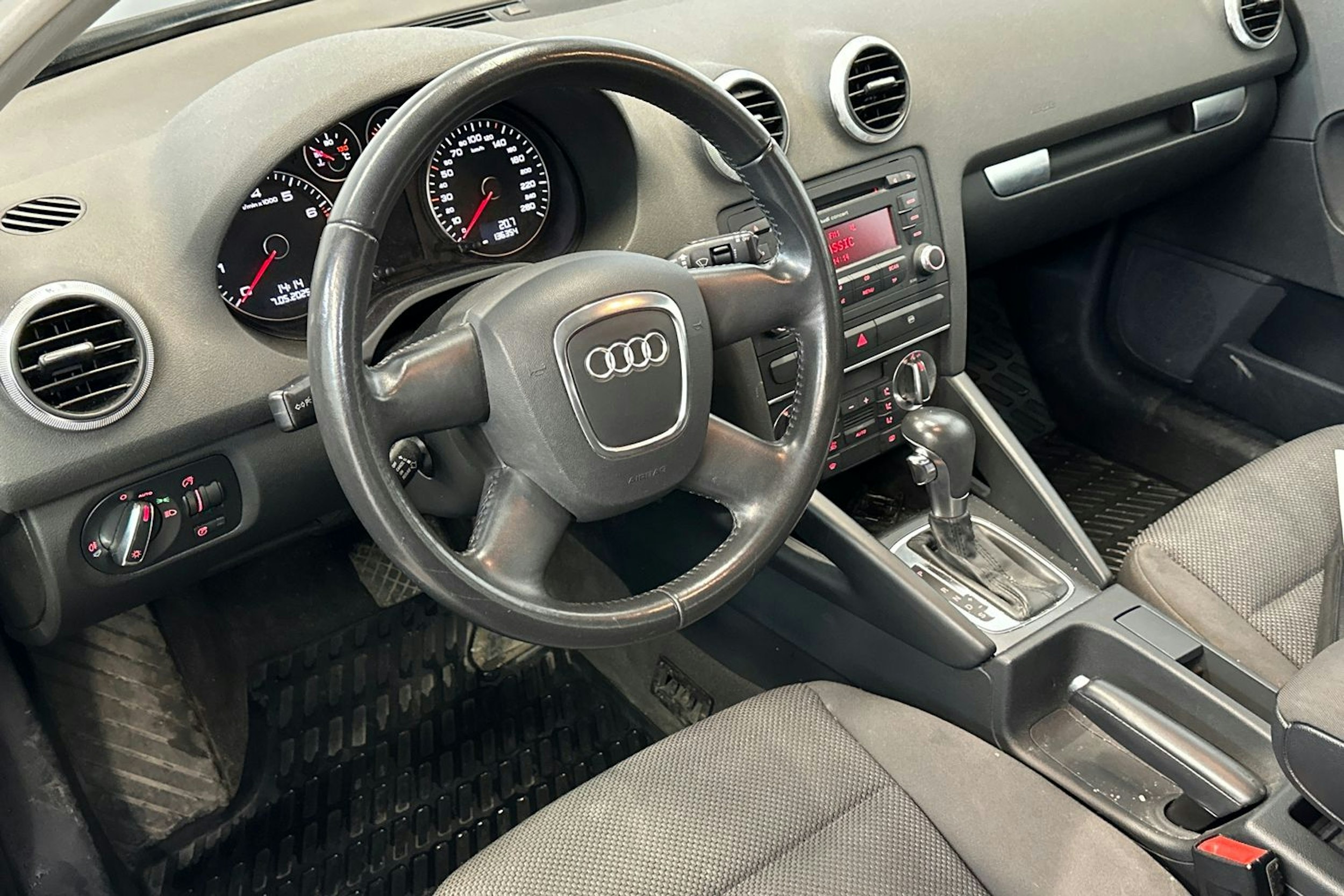 Harmaa Audi A3 2009 kuva 15.