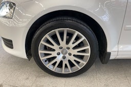 valkoinen Audi A3 2010 kuva 11.