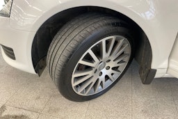 valkoinen Audi A3 2010 kuva 13.