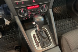 valkoinen Audi A3 2010 kuva 16.