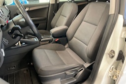 valkoinen Audi A3 2010 kuva 18.