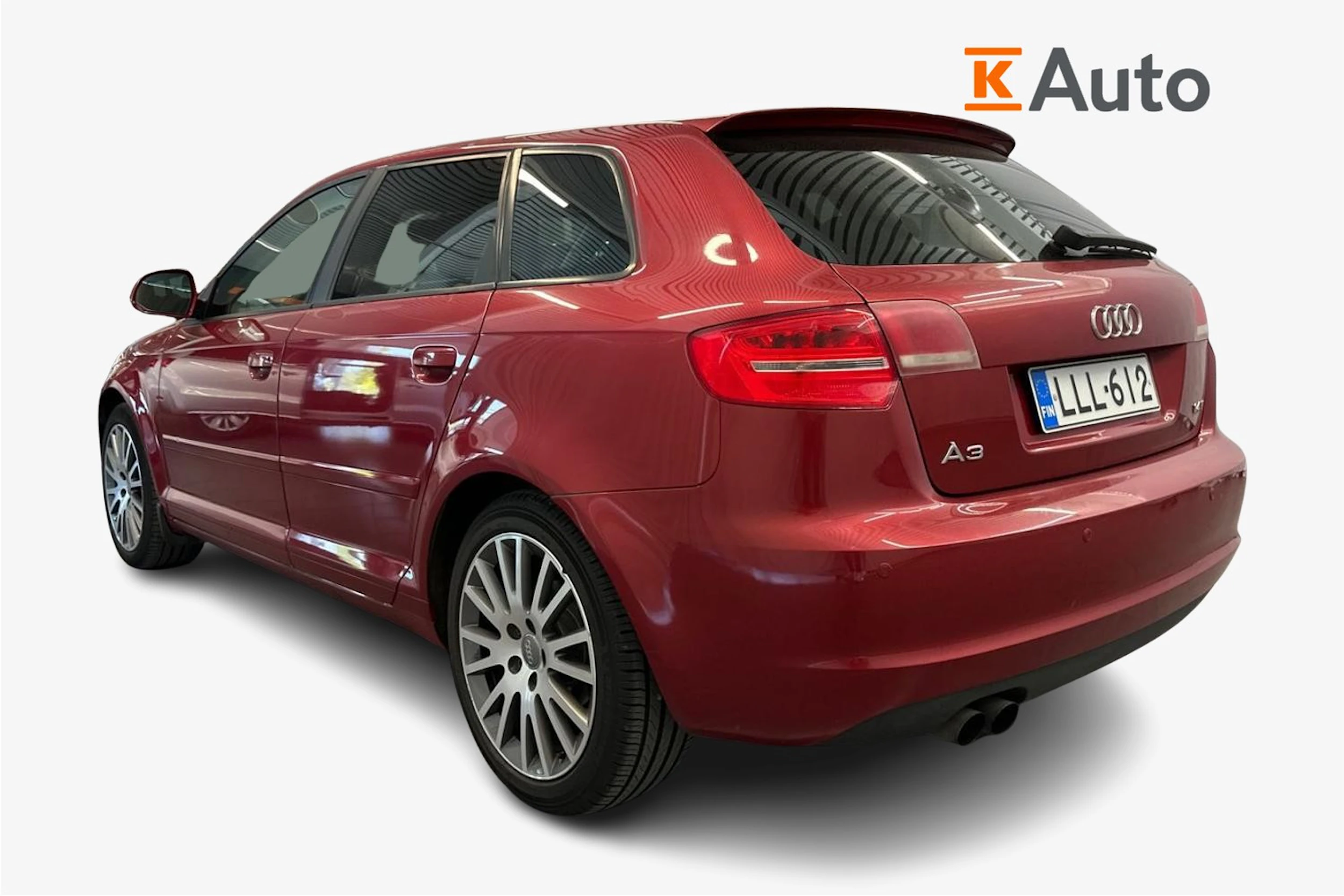 punainen Audi A3 2010 kuva 2.