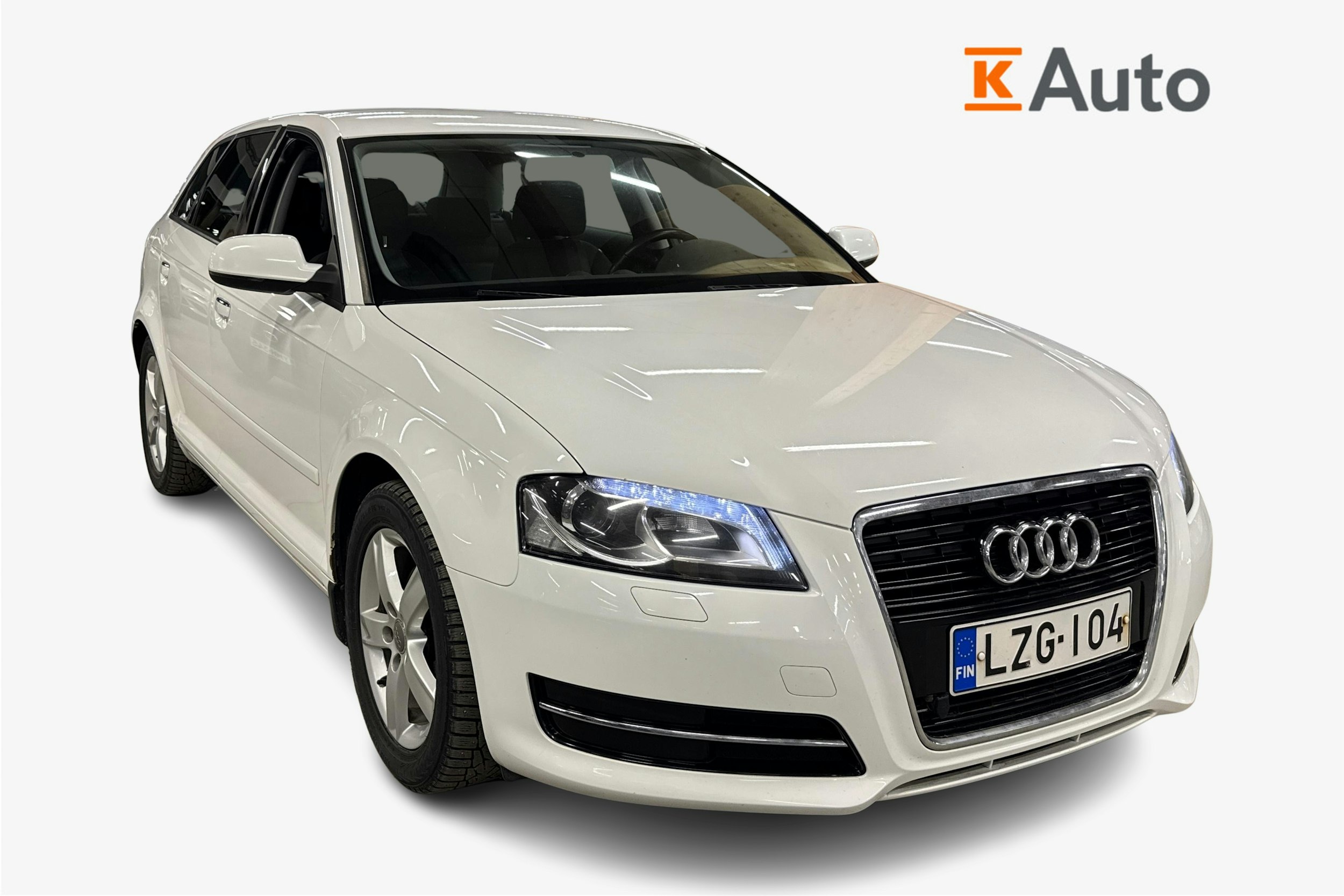 valkoinen Audi A3 2010 kuva 1.