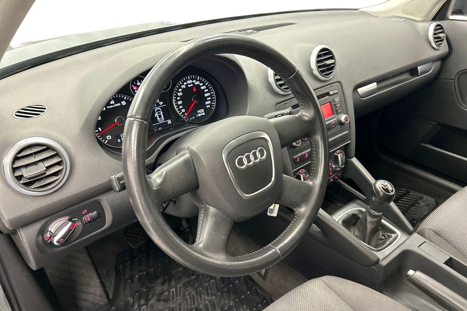 Audi A3 2010, bild 6/18
