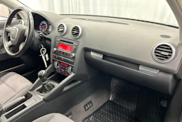 harmaa Audi A3 2010 kuva 12.