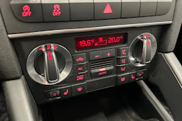 harmaa Audi A3 2010 kuva 17.