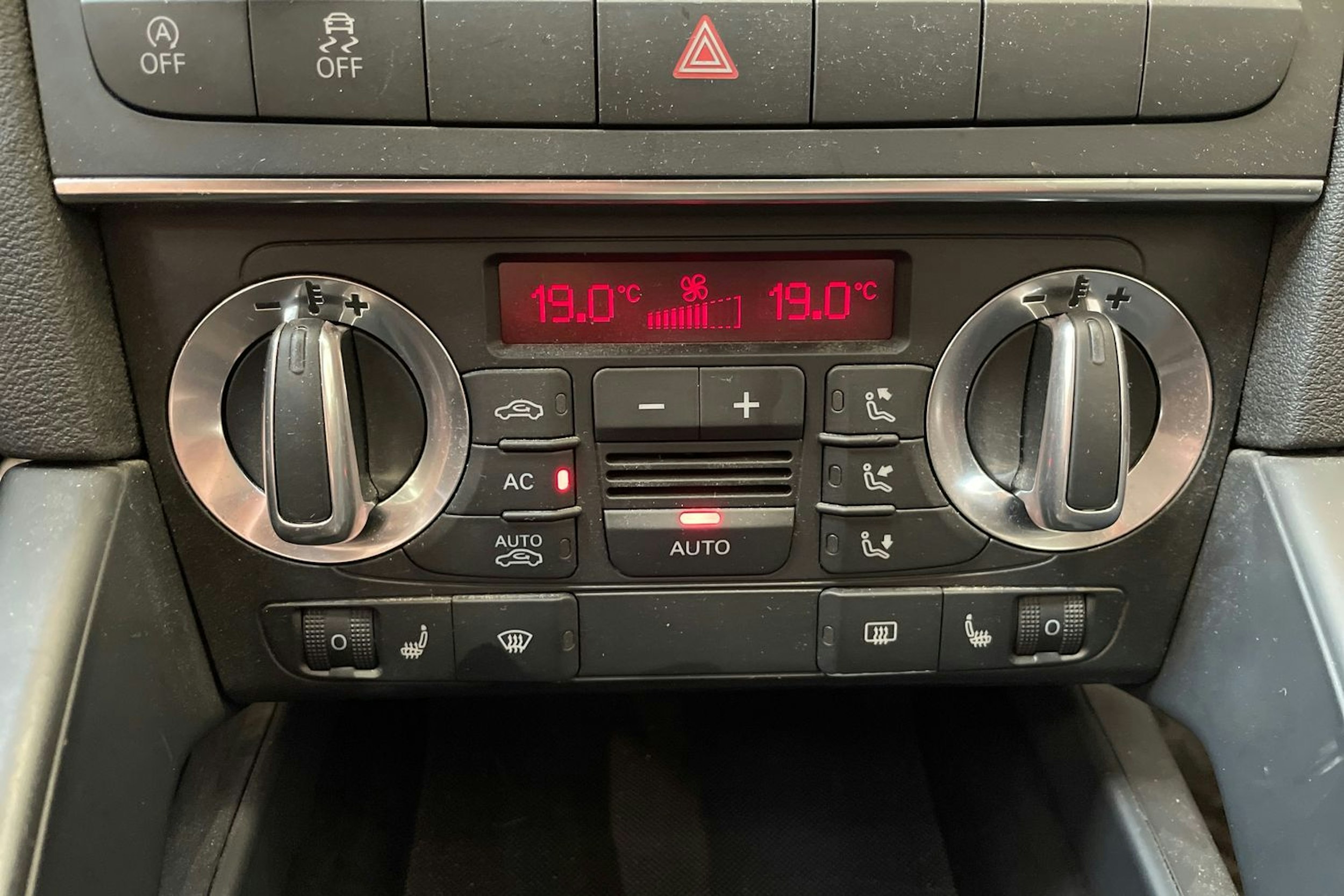 harmaa Audi A3 2010 kuva 15.
