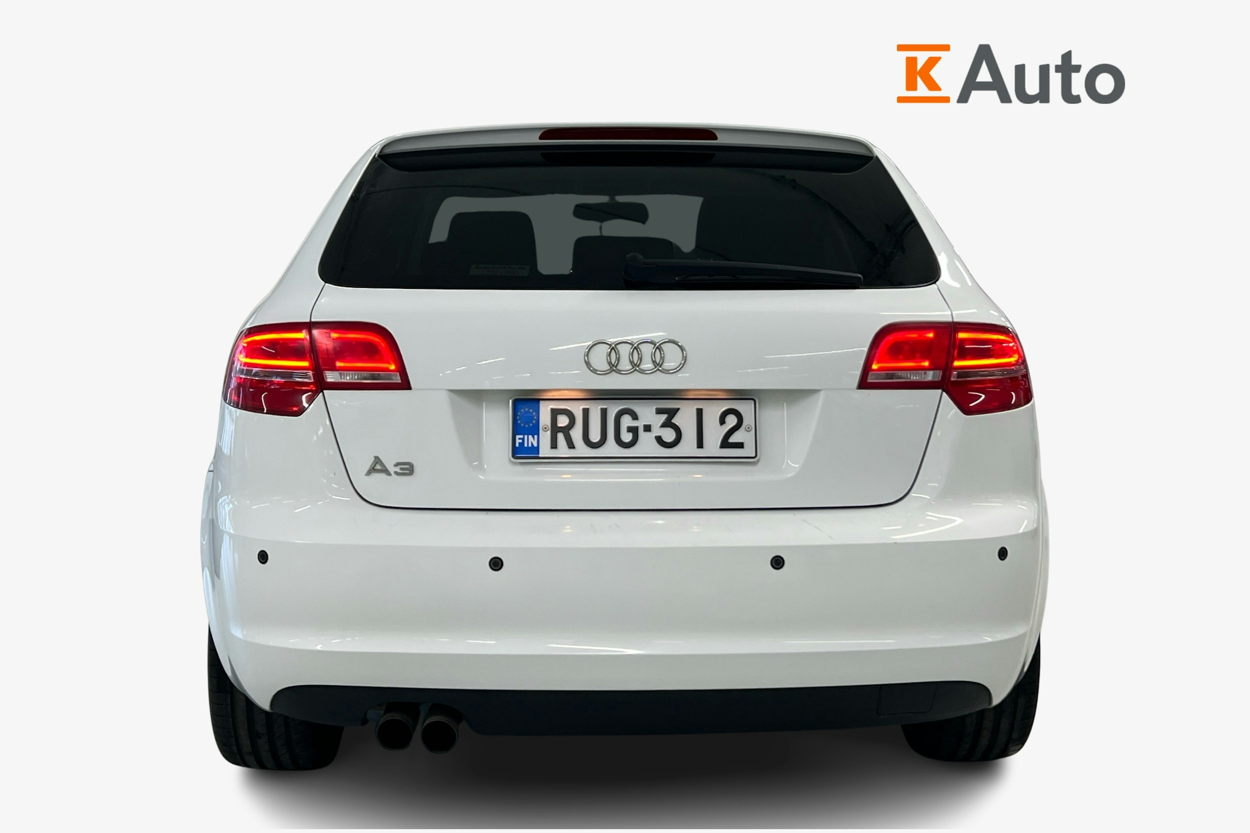 valkoinen Audi A3 2010 kuva 3.