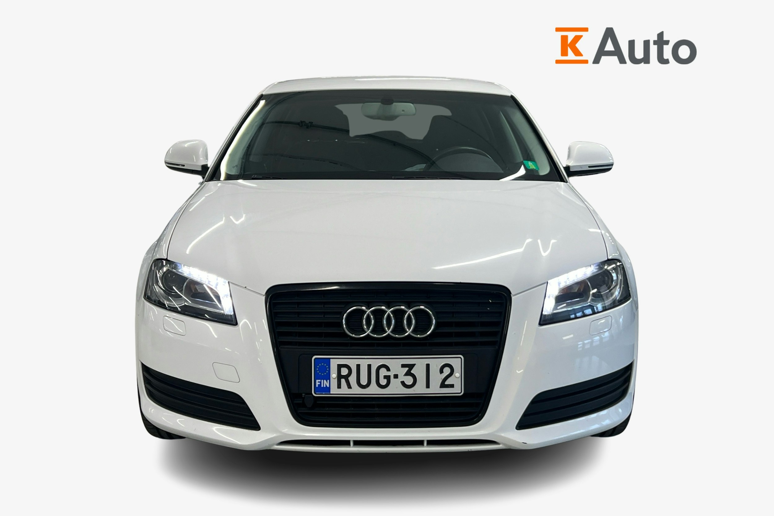 valkoinen Audi A3 2010 kuva 4.