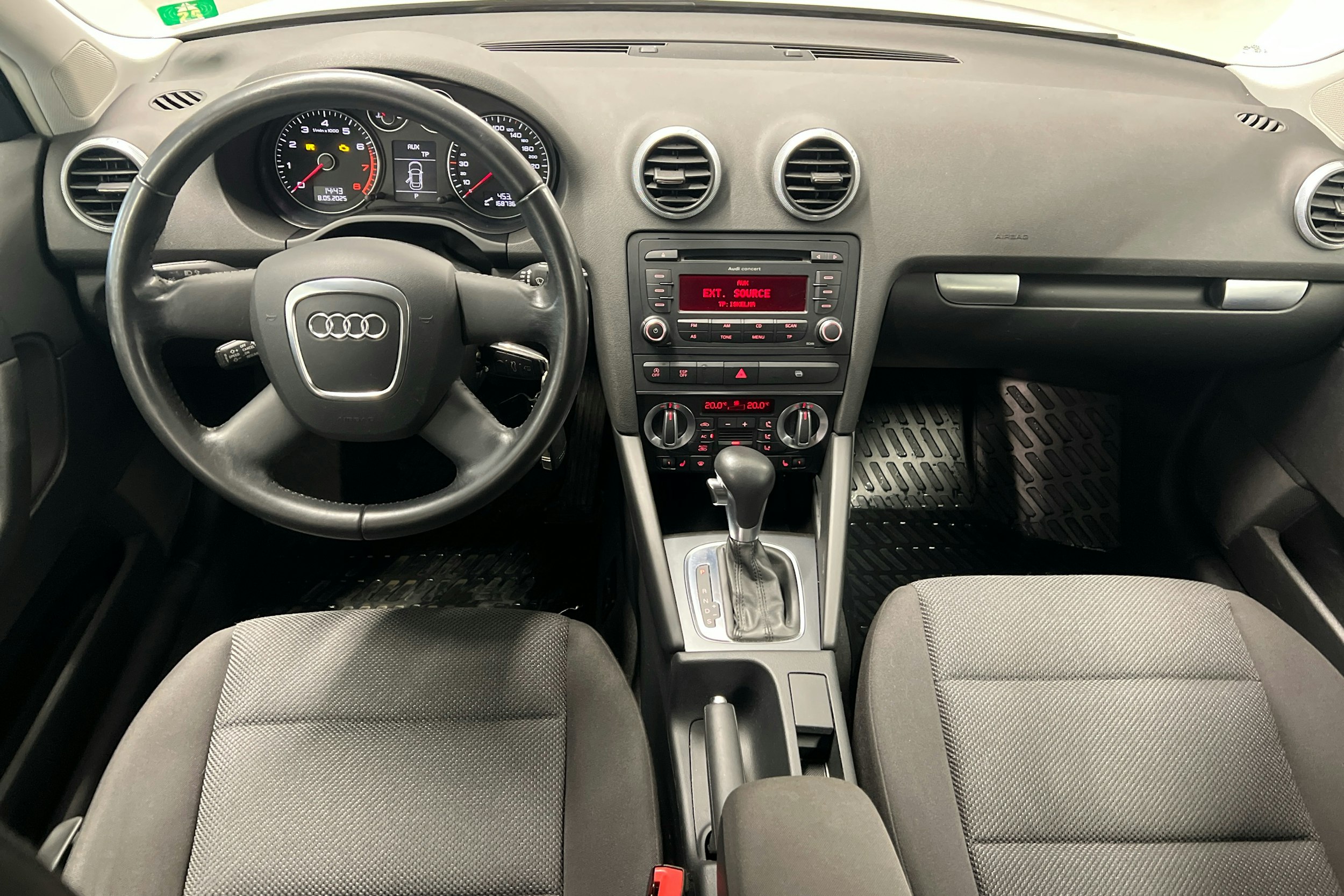 valkoinen Audi A3 2010 kuva 7.