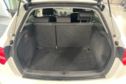 valkoinen Audi A3 2010 kuva 18.