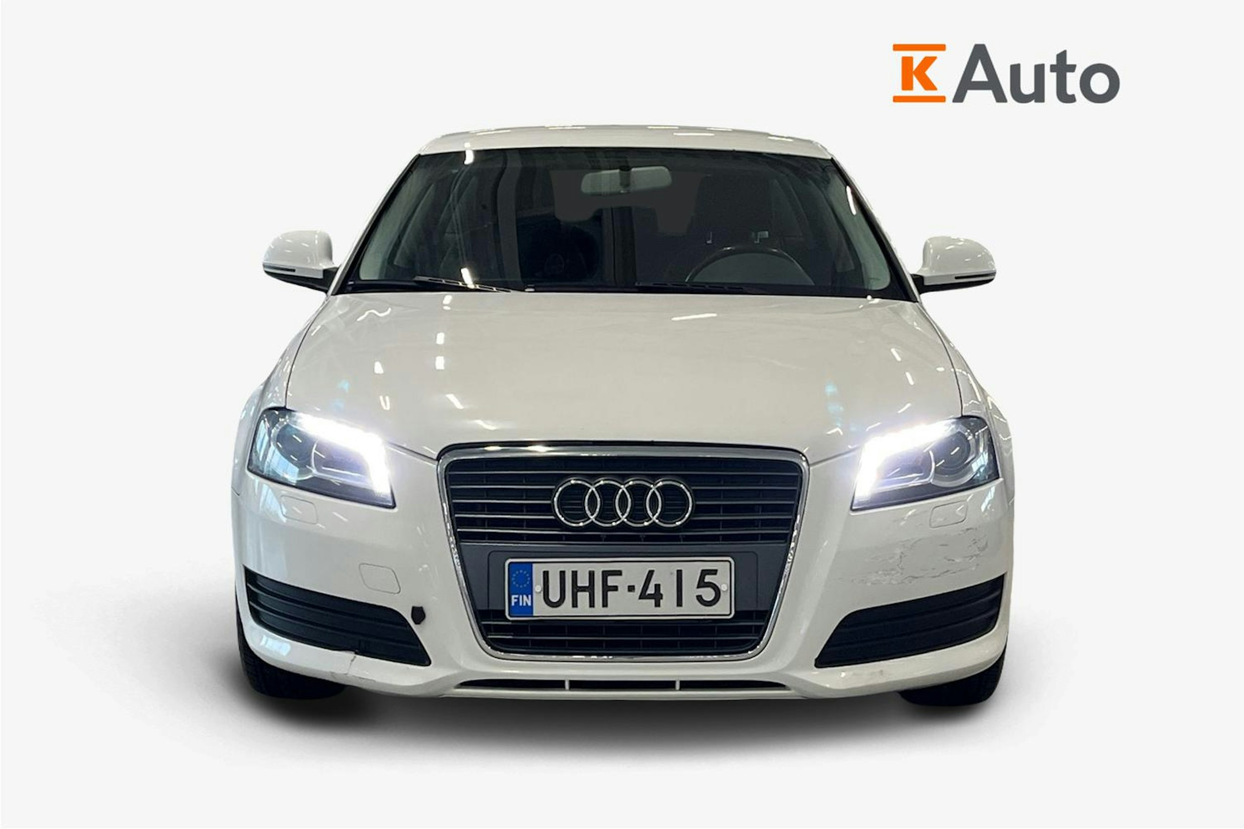 valkoinen Audi A3 2010 kuva 5.
