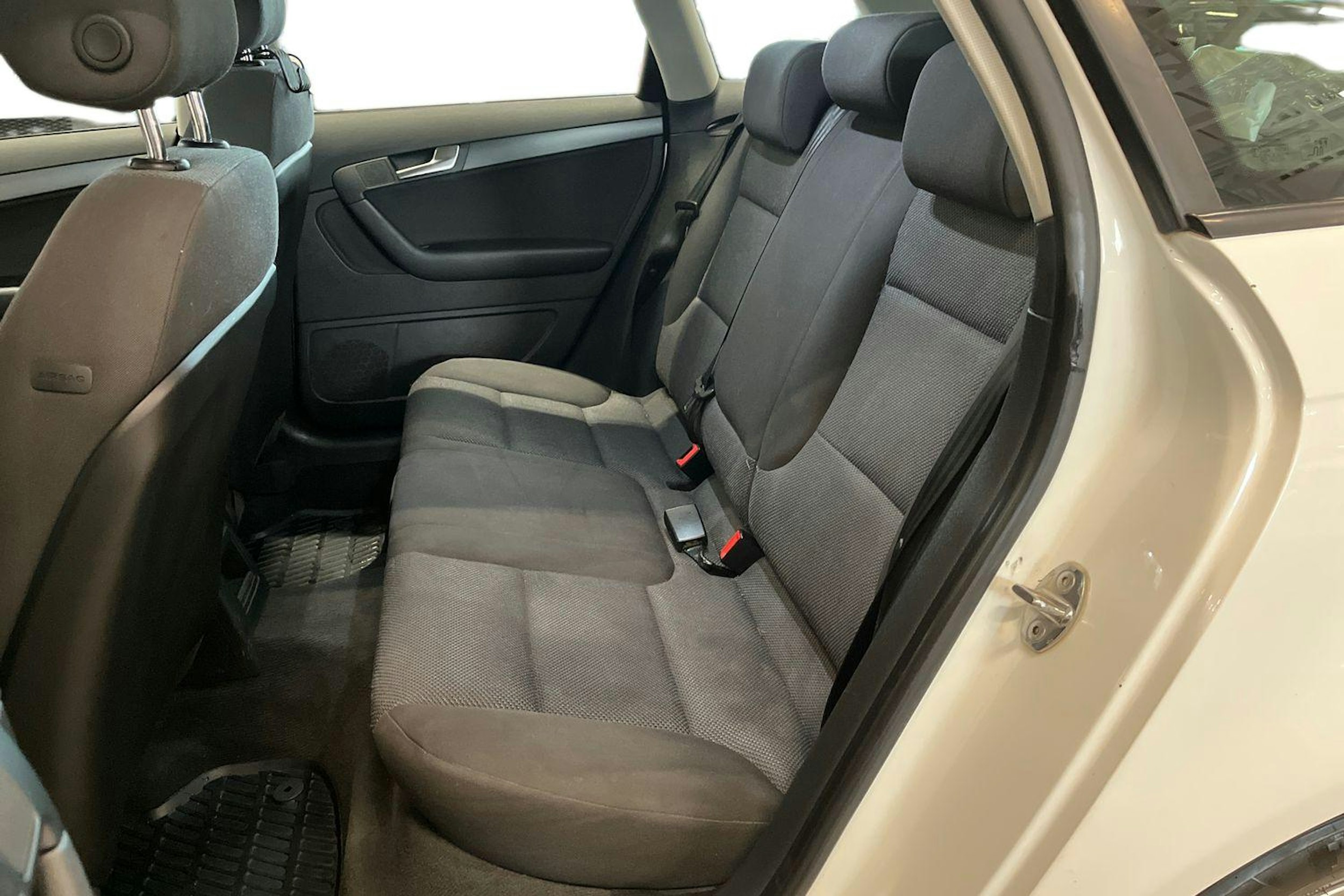 valkoinen Audi A3 2010 kuva 10.