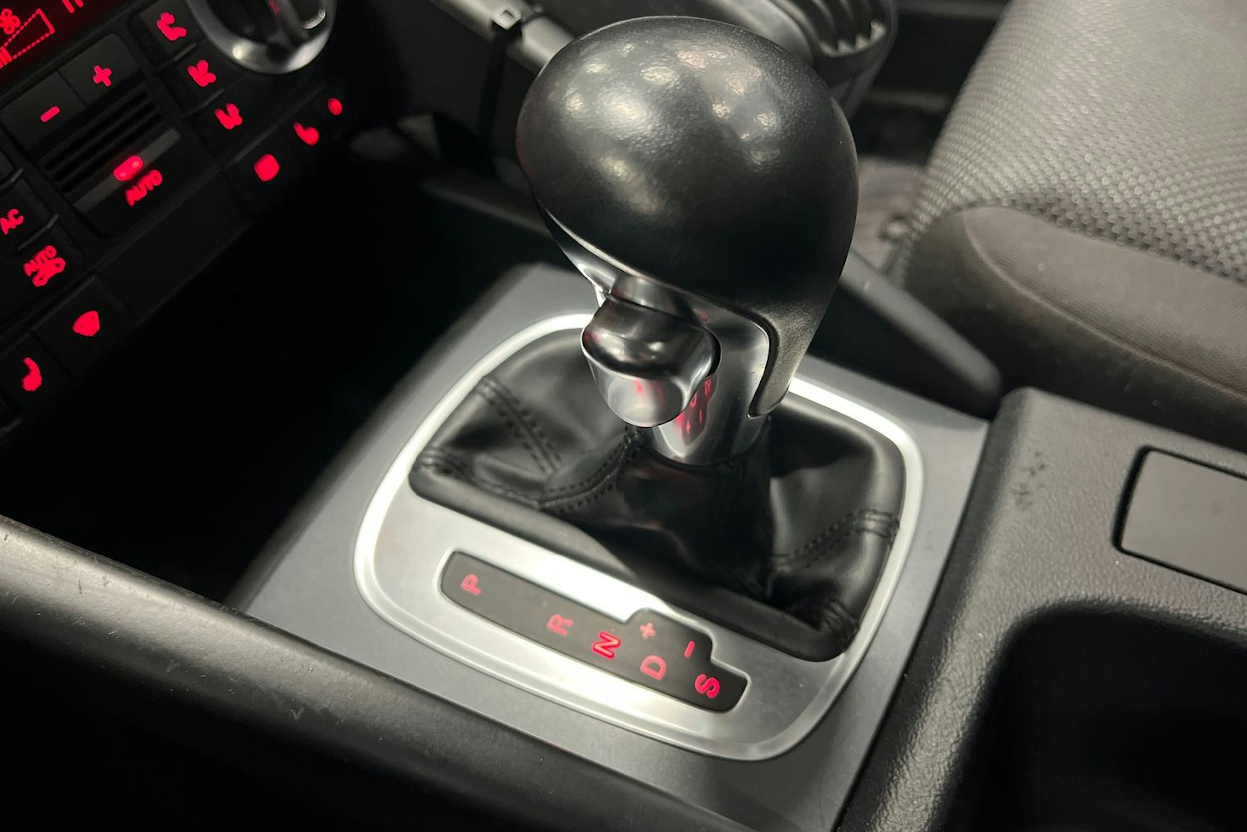 valkoinen Audi A3 2010 kuva 20.