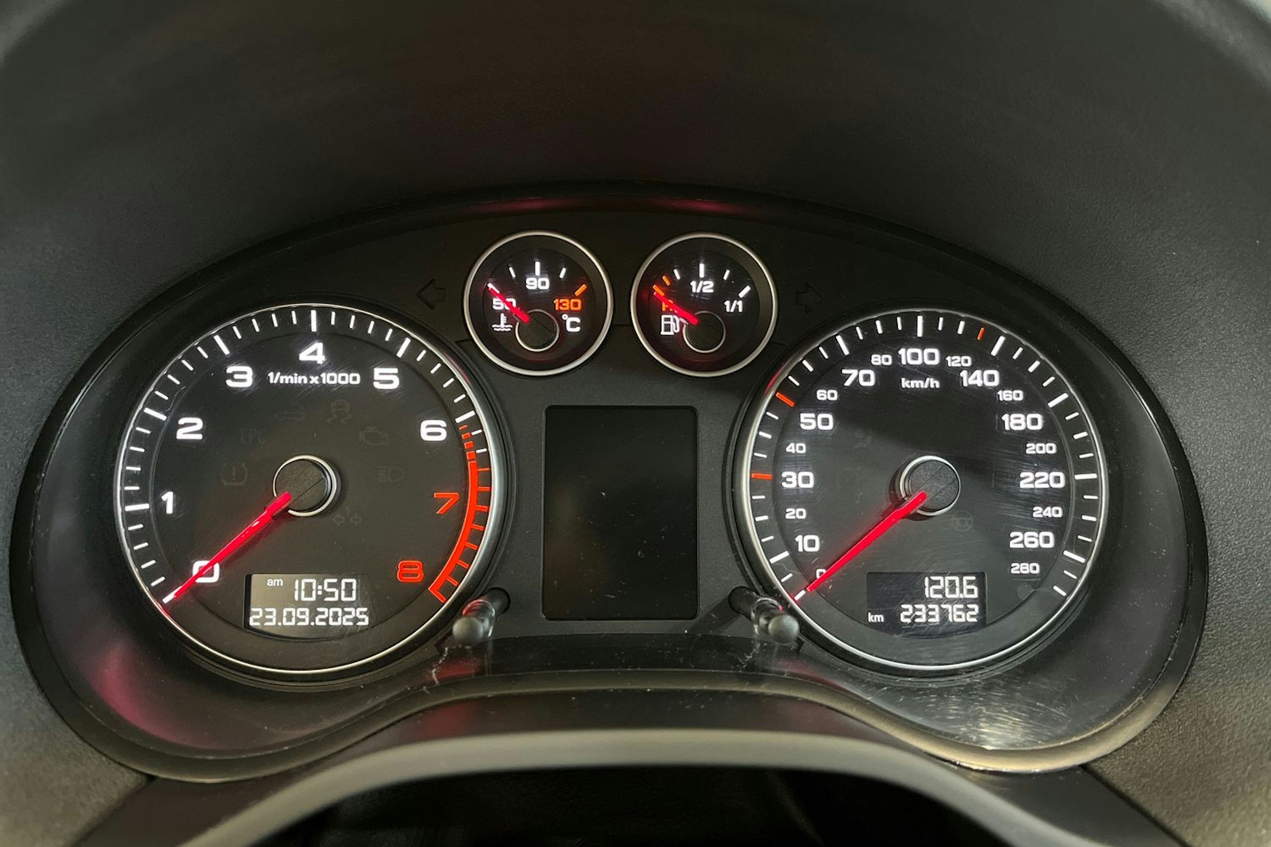 valkoinen Audi A3 2010 kuva 21.