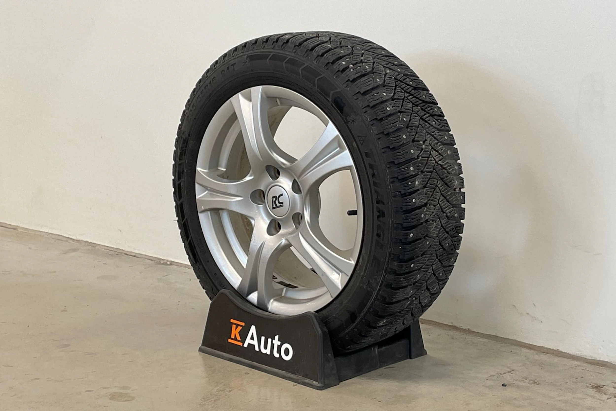 valkoinen Audi A3 2011 kuva 10.
