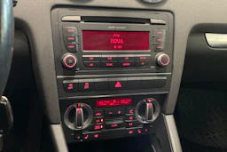 valkoinen Audi A3 2011 kuva 15.