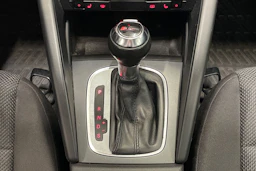 valkoinen Audi A3 2011 kuva 16.