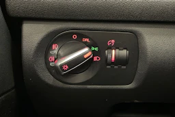 valkoinen Audi A3 2011 kuva 17.