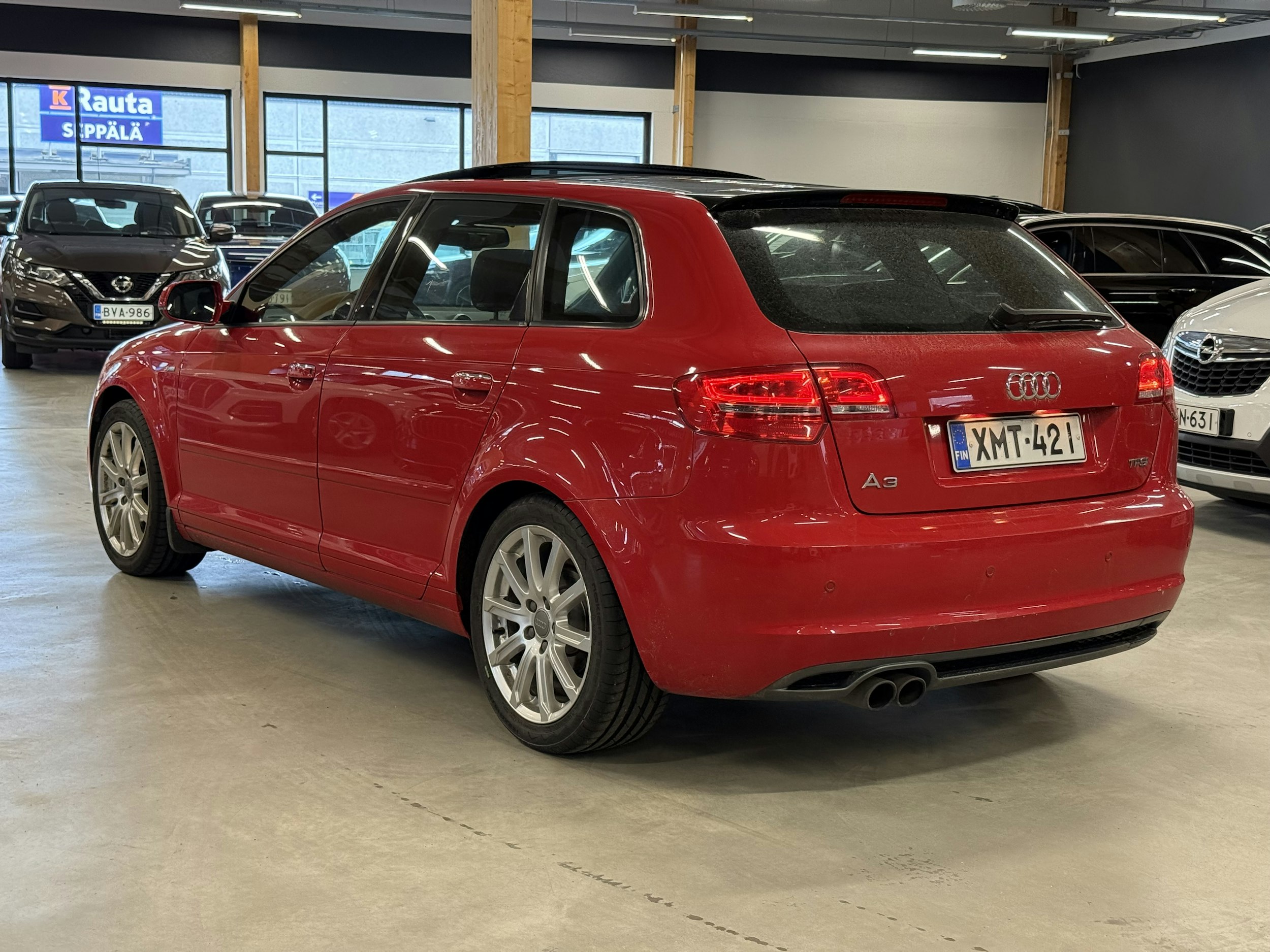 punainen Audi A3 2010 kuva 2.