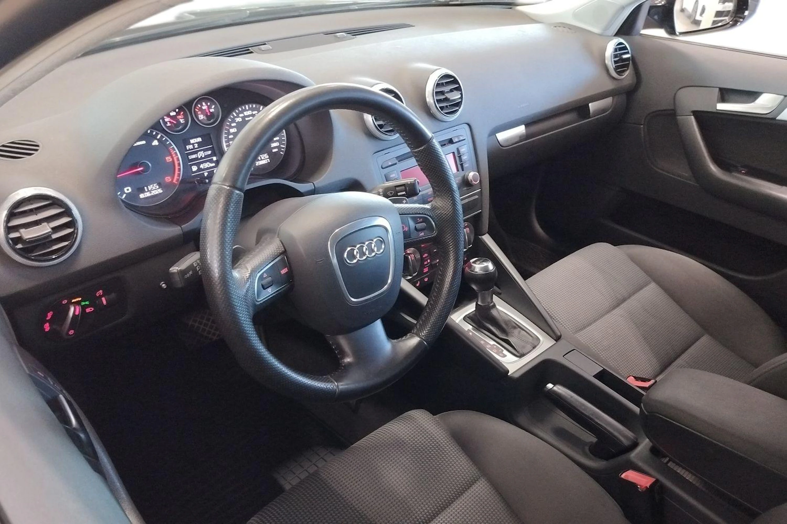 musta Audi A3 2011 kuva 6.