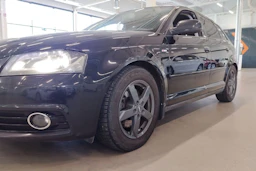 musta Audi A3 2011 kuva 16.