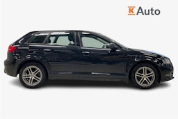 Musta Audi A3 2011 kuva 6.