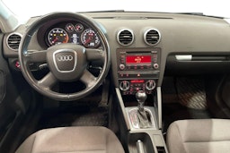 valkoinen Audi A3 2011 kuva 9.