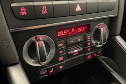 valkoinen Audi A3 2011 kuva 18.