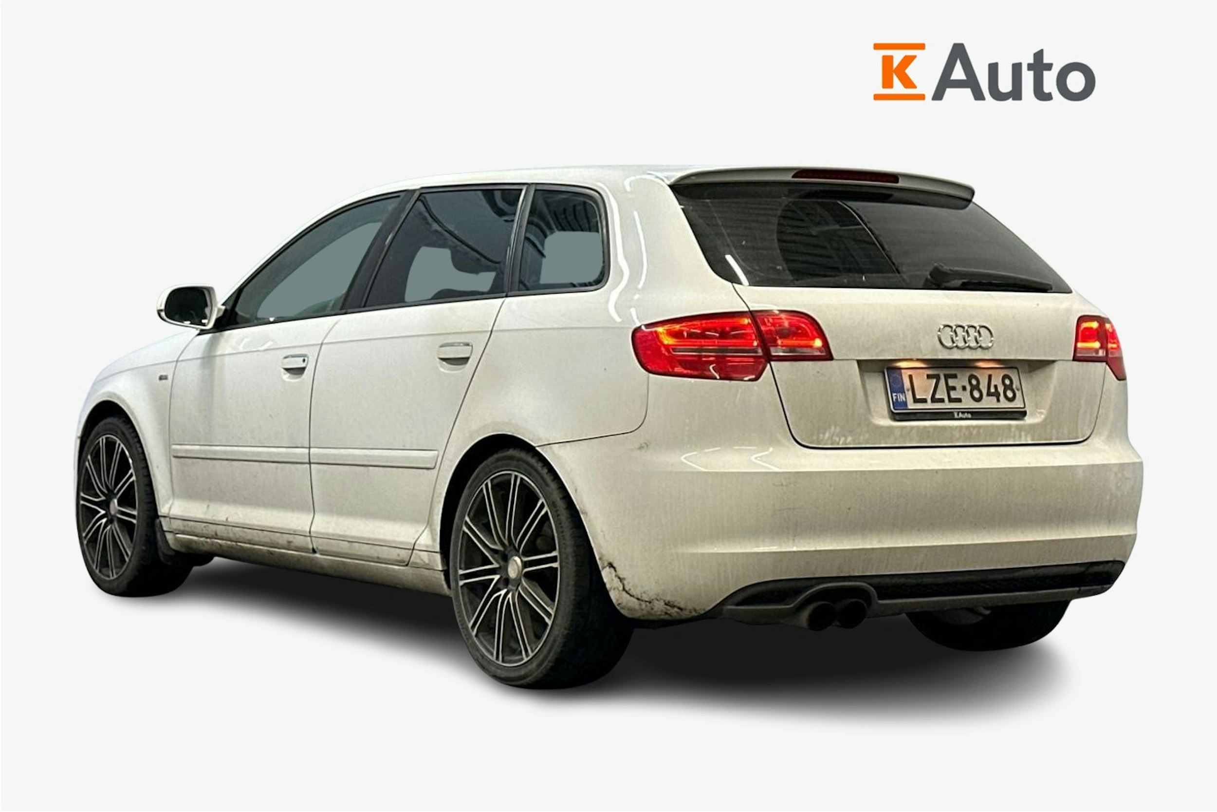 valkoinen Audi A3 2011 kuva 2.