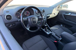harmaa Audi A3 2011 kuva 3.