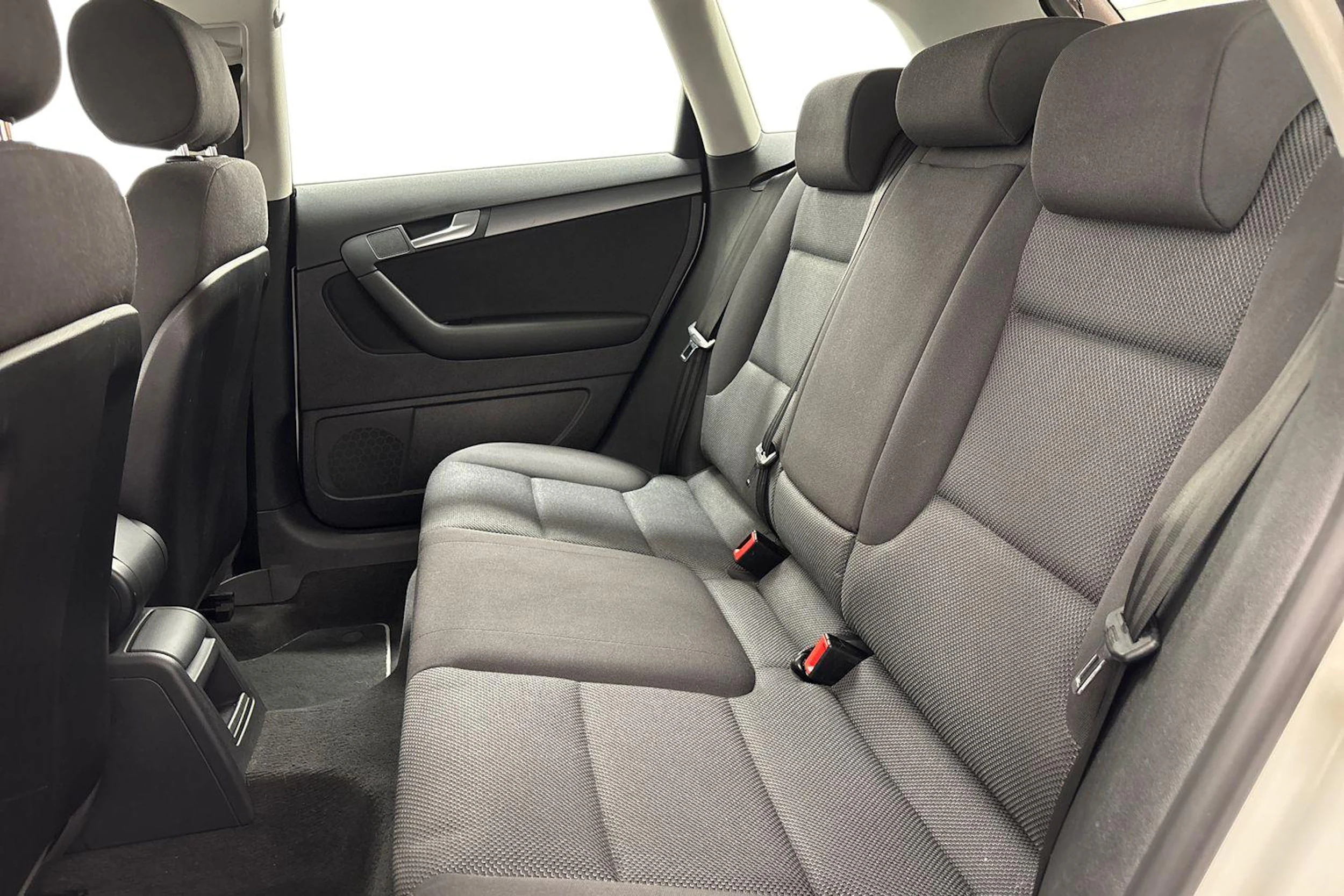 valkoinen Audi A3 2011 kuva 8.
