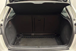 valkoinen Audi A3 2011 kuva 16.