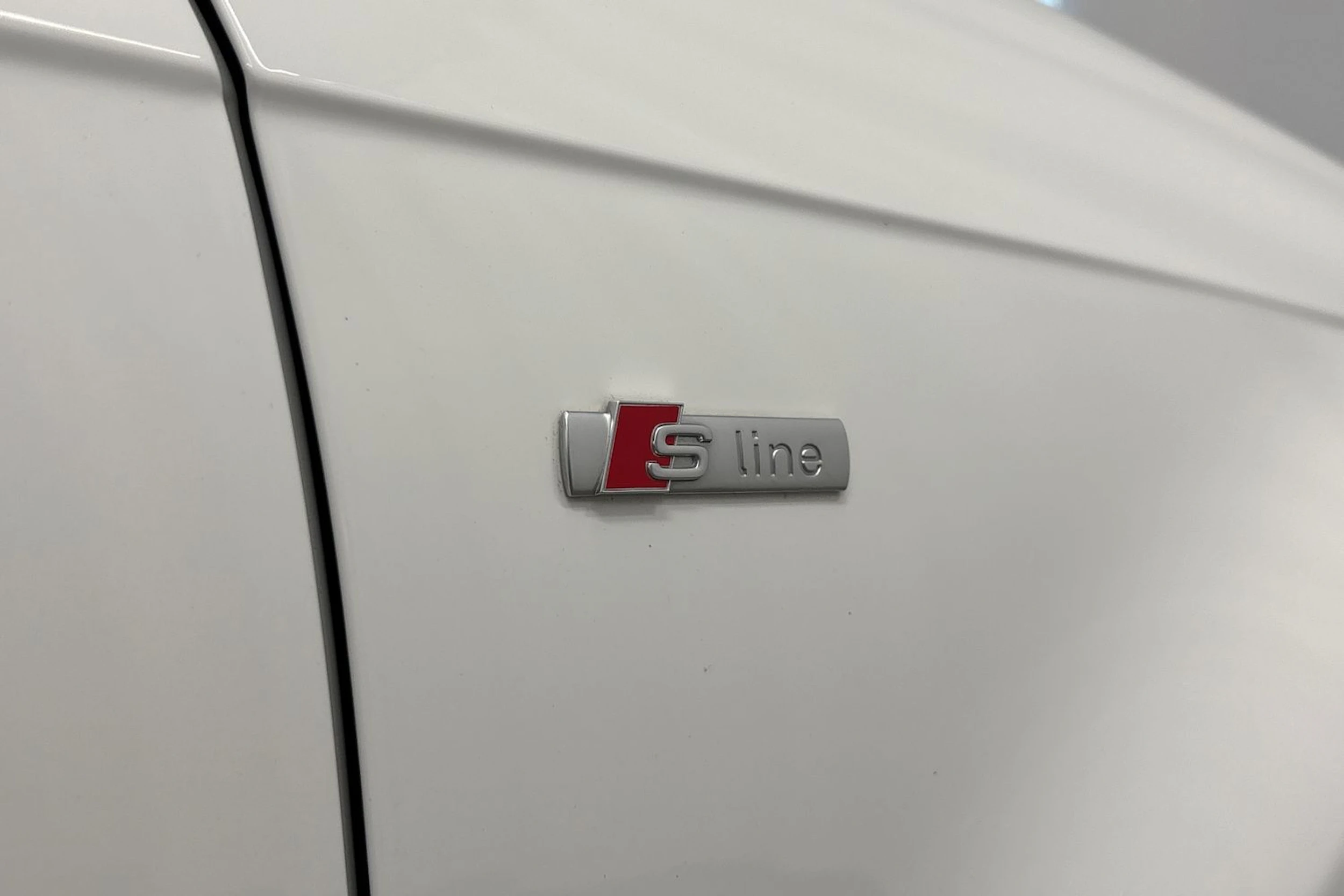 valkoinen Audi A3 2011 kuva 18.