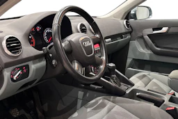 harmaa Audi A3 2011 kuva 8.