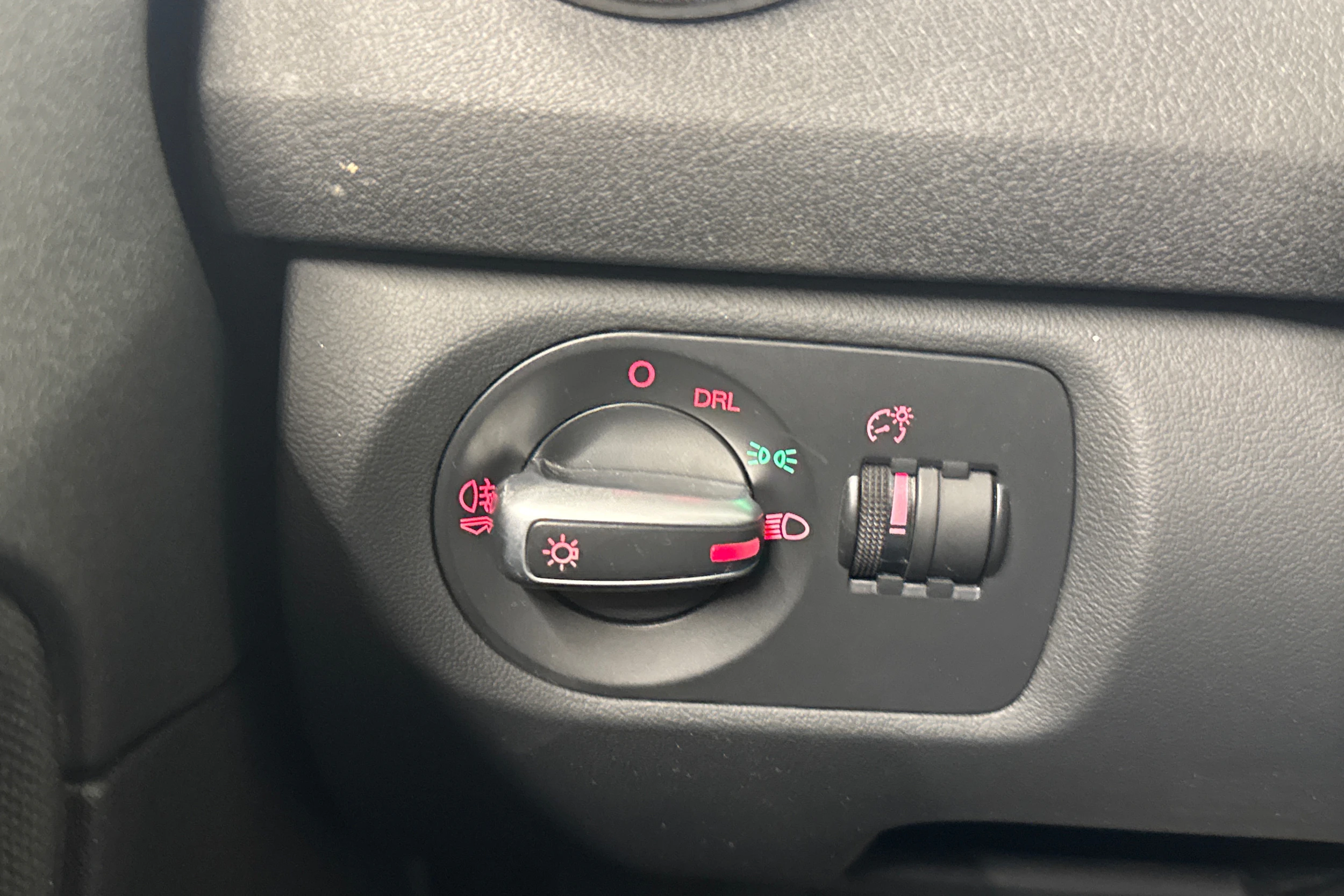 Punainen Audi A3 2012 kuva 18.