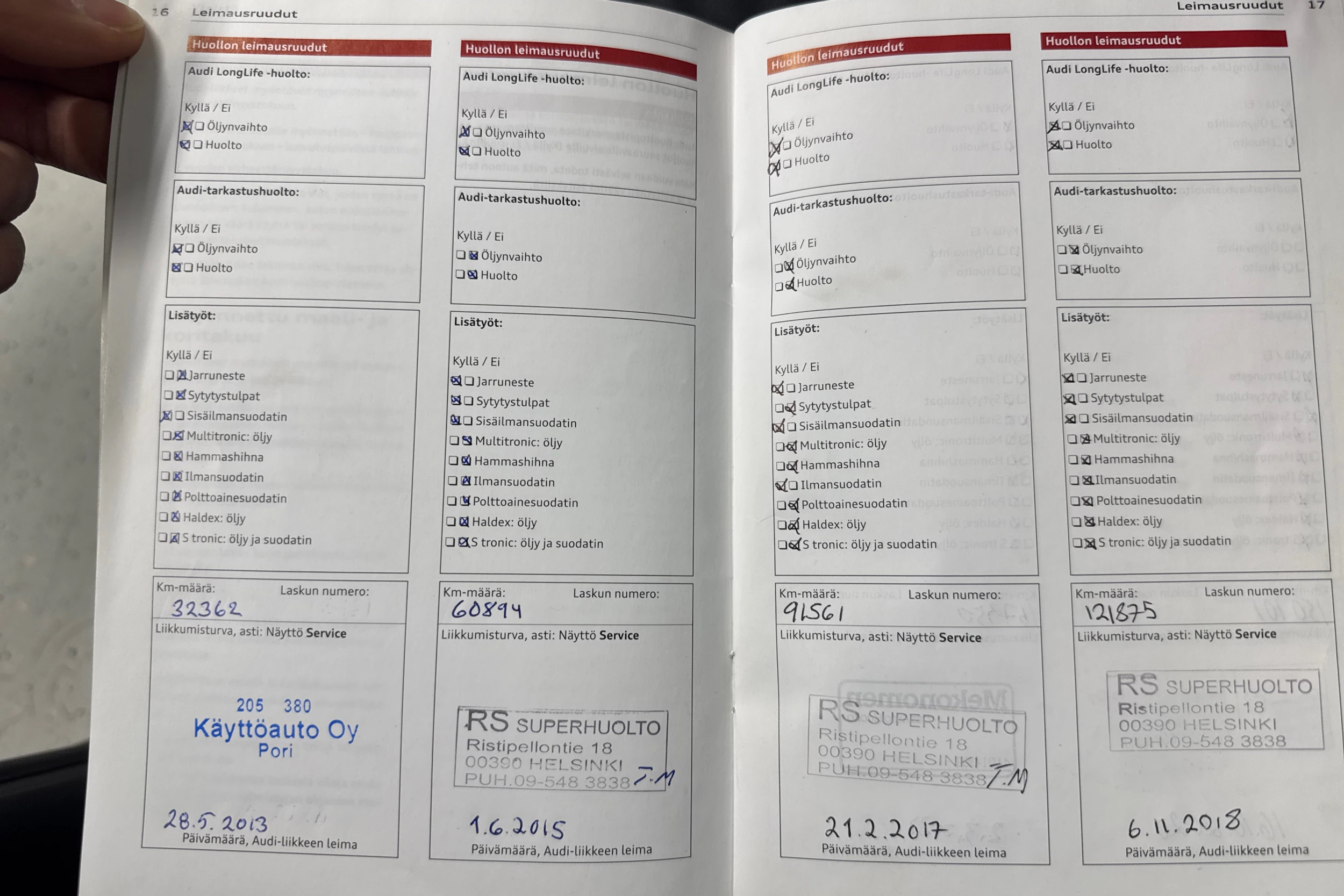 Punainen Audi A3 2012 kuva 21.