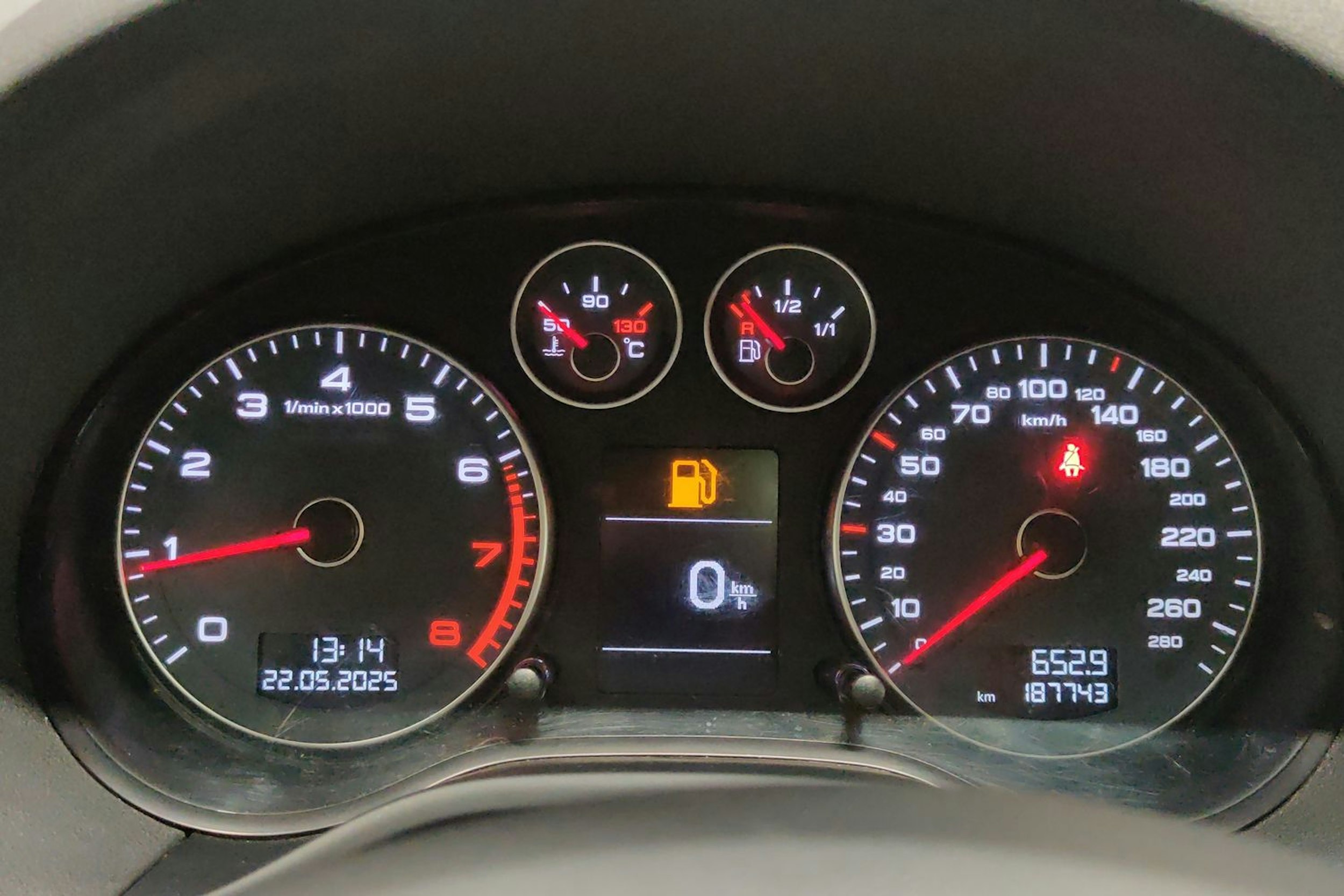 Harmaa Audi A3 2012 kuva 15.