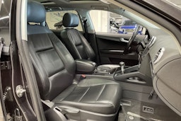Harmaa Audi A3 2012 kuva 23.